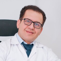 دکتر فرزاد ناصری، دندانپزشک، در اصفهان