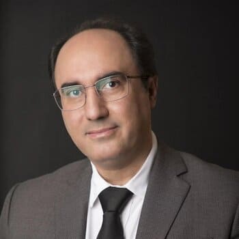 دکتر محمدرضا شیروانی، جراح پلاستیک و زیبایی، در اصفهان