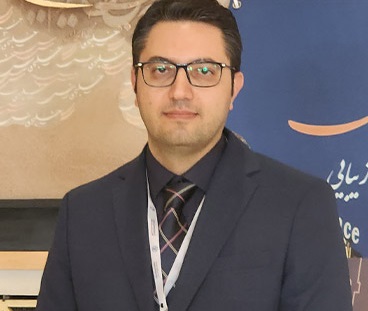 دکتر امین قانعی، جراح پلاستیک و زیبایی، در اصفهان