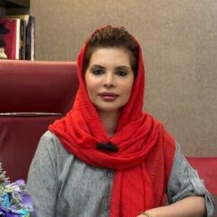 دکتر نیلوفر خواجه پور، پزشک فعال در حوزه زیبایی، در اصفهان