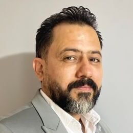 دکتر روح اله محقق، متخصص جراحی، در اصفهان