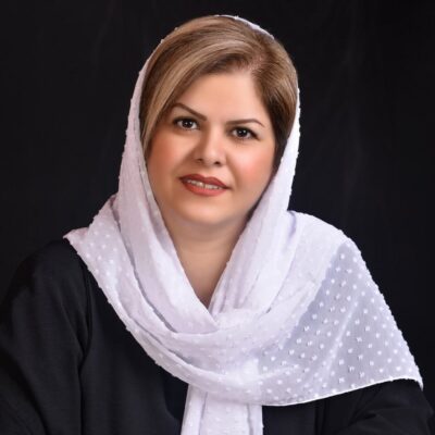 مریم رستمی، میکاپ، مو و خدمات سالن، در اصفهان
