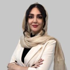 مهشید مزروعی، آرتیست مژه، در اصفهان