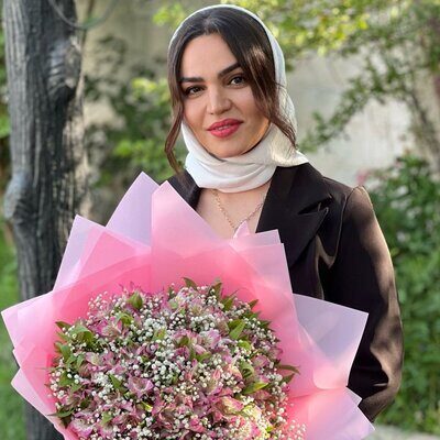 هلیا جدیدی، میکاپ آرتیست، در اصفهان
