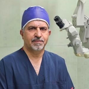 دکتر حمیدرضا ضیائی، متخصص چشم پزشکی، در اصفهان