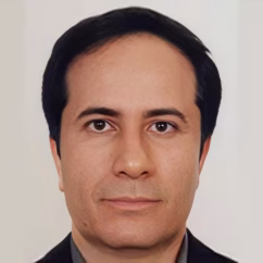 دکتر غلامحسین امینی، دندانپزشک فعال در خدمات زیبایی، در شیراز